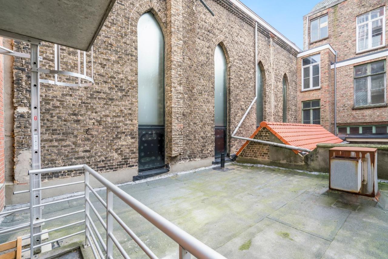 Ruim En Warm Appartement In De Winkelstraat Van Oostende Exterior photo